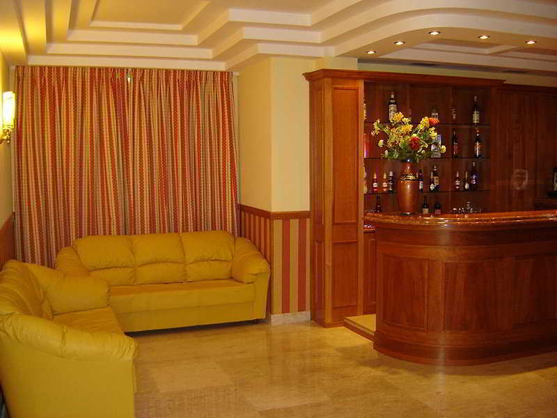 Hotel Joyfull Naples Interior photo